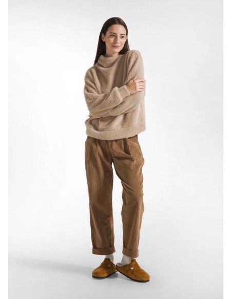 Deha High neck fluffy sweatshirt  D12070